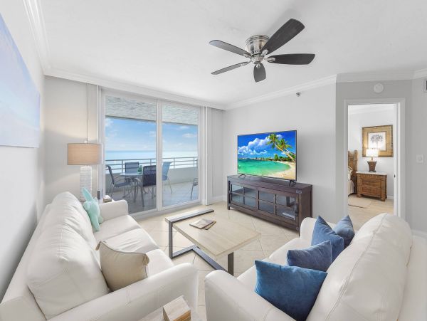 Marco Island Beachfront Vacation Rental – Luxury Condo with Gulf Views