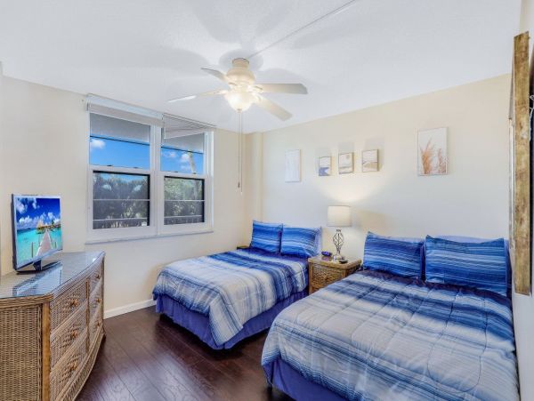 Marco Island 2 Bedroom Condo with Great Views