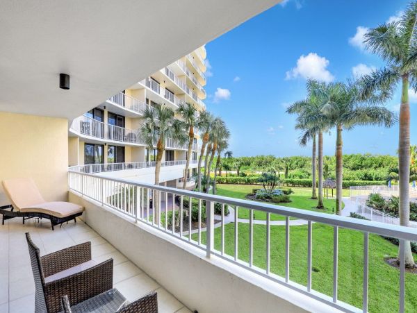 Marco Island 2 Bedroom Condo with Great Views