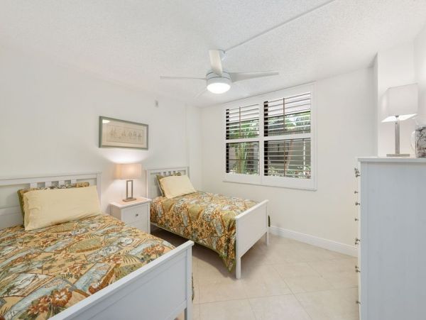 Marco Island Condo 1026821