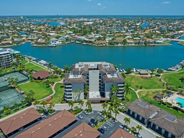 Marco Island Condo 1026821