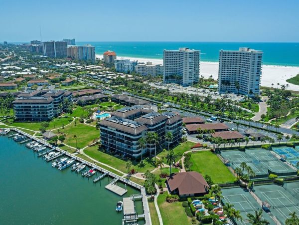 Marco Island Condo 1026821