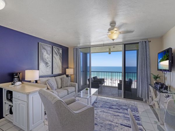 One bedroom Beachfront Condo at Marco Island