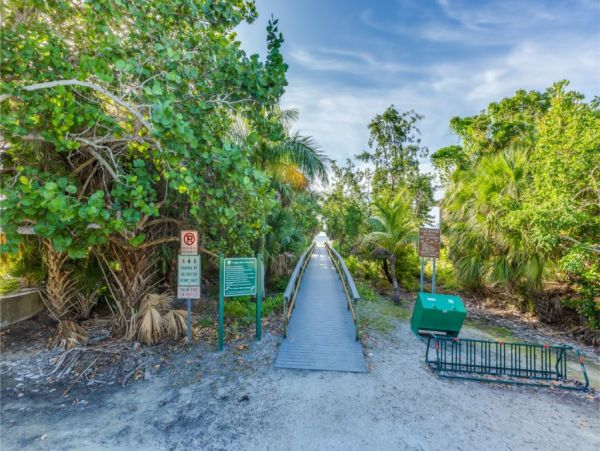 Sanibel Condo 1026832