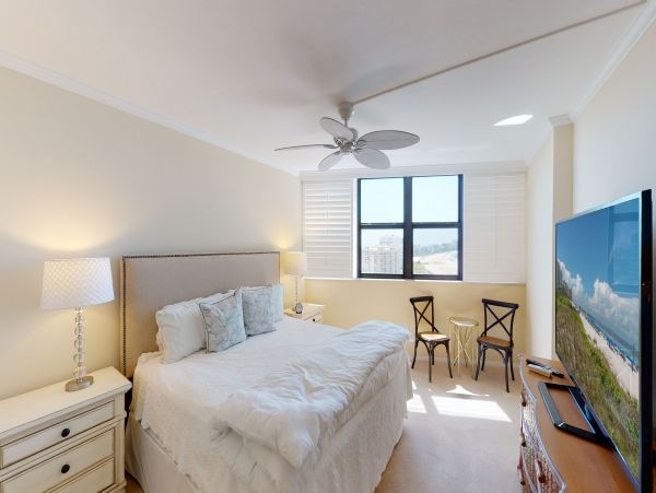 Marco Island Condo 1026835