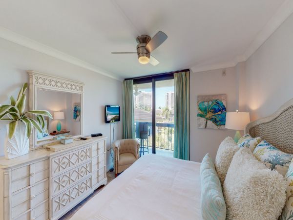 Marco Island Condo 1026837