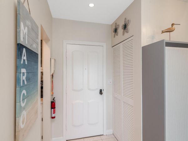 Marco Island Condo 1026838