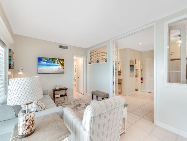 Marco Island Condo 1026838