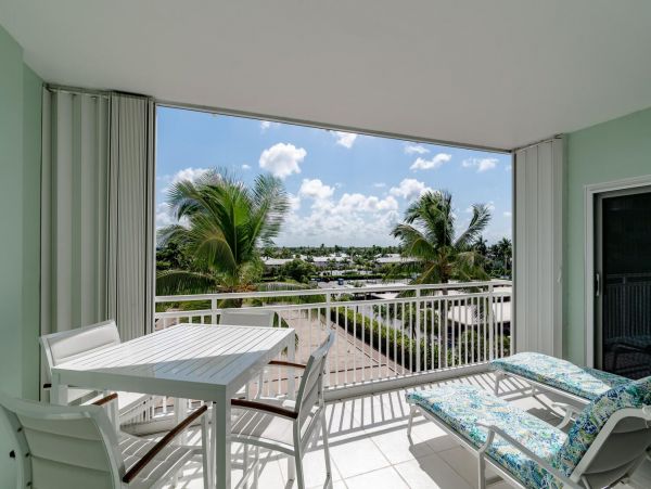 Marco Island Condo 1026838