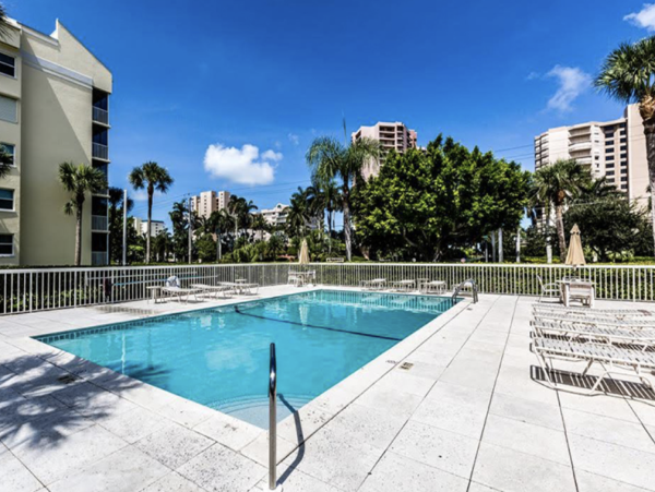 Marco Island Vacation Condo Two Bedrooms Short Walk To Beach