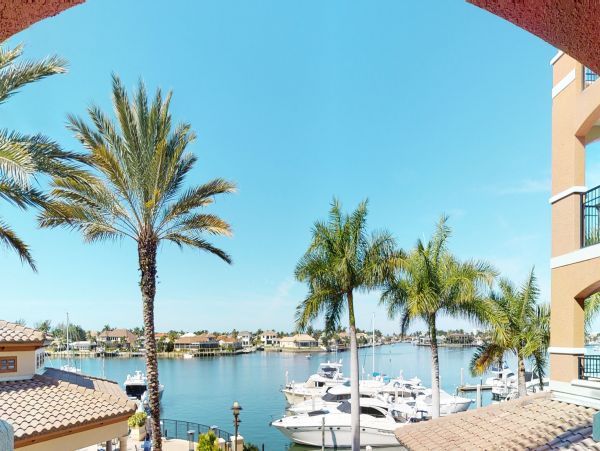 Marco Island Condo 1026846