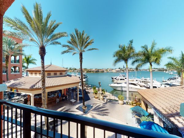 Marco Island Condo 1026846