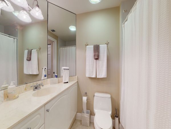 Marco Island Condo 1026846