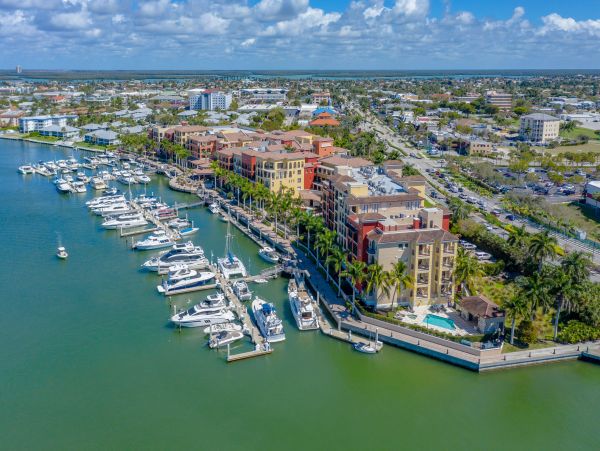 Marco Island Condo 1026846