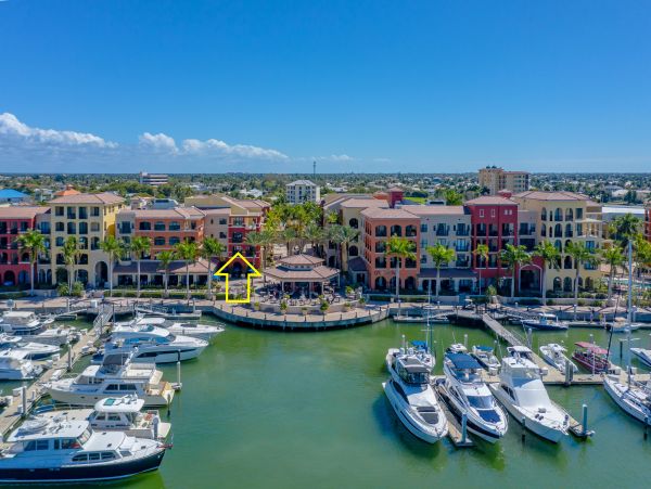 Marco Island Condo 1026846