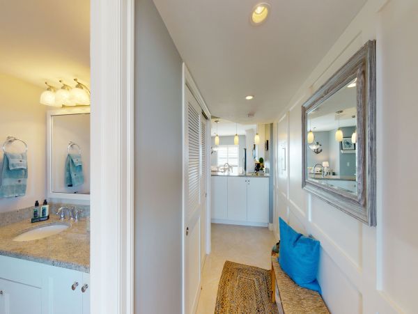 Marco Island Condo 1026847