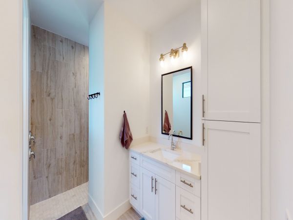 Gorgeous Vacation Pool Home in Marco Island Sleeps 7