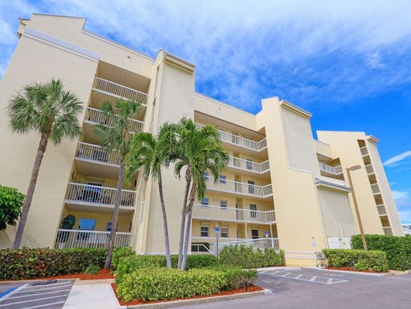 One Block to South Beach