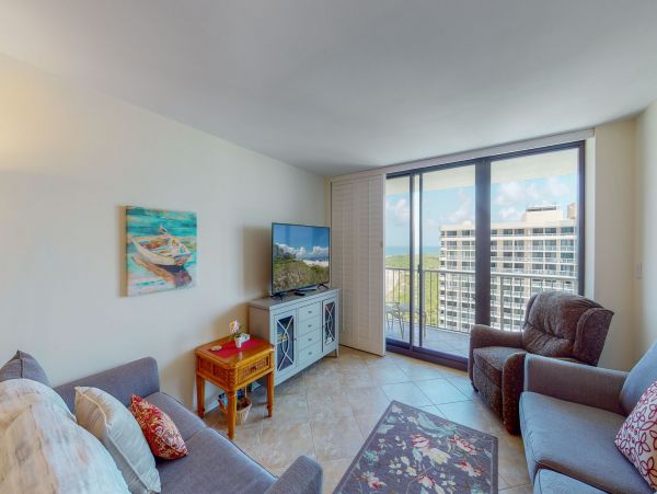 Lovely 2 Bedroom Condo in Marco Island Sleeps 4