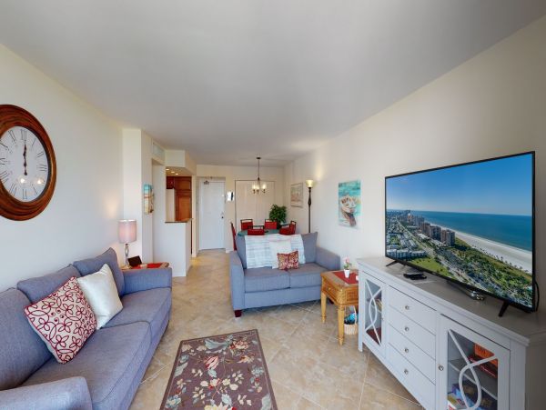 Lovely 2 Bedroom Condo in Marco Island Sleeps 4