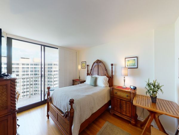 Lovely 2 Bedroom Condo in Marco Island Sleeps 4