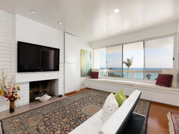 Malibu Vacation Home Four Bedroom On Beach