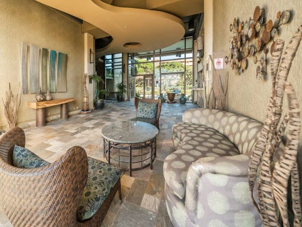 Luxury Oceanfront Vacation Condo in Kihei Two Bedroom