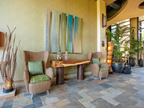 Luxury Oceanfront Vacation Condo in Kihei Two Bedroom