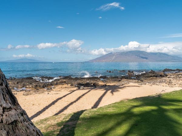 Luxury Oceanfront Vacation Condo in Kihei Two Bedroom