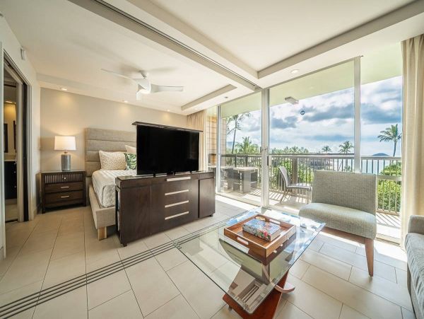 Luxury Oceanfront Vacation Condo in Kihei Two Bedroom