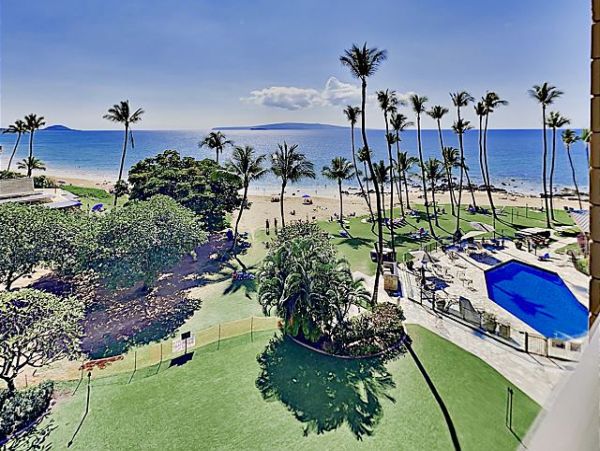 Luxury Oceanfront Vacation Condo in Kihei Two Bedroom