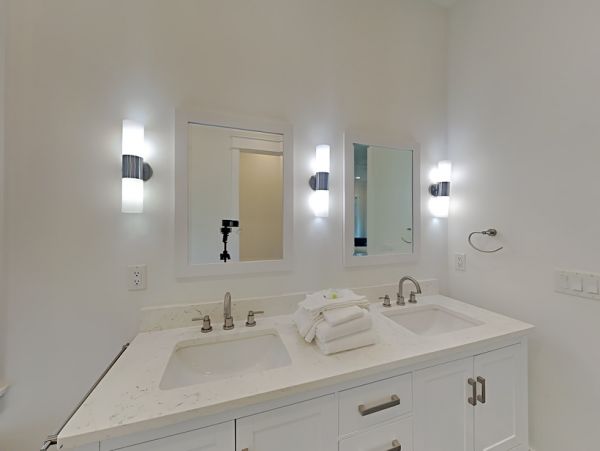 Destin Walk to Beach Six Bedroom Vacation Home with Pool
