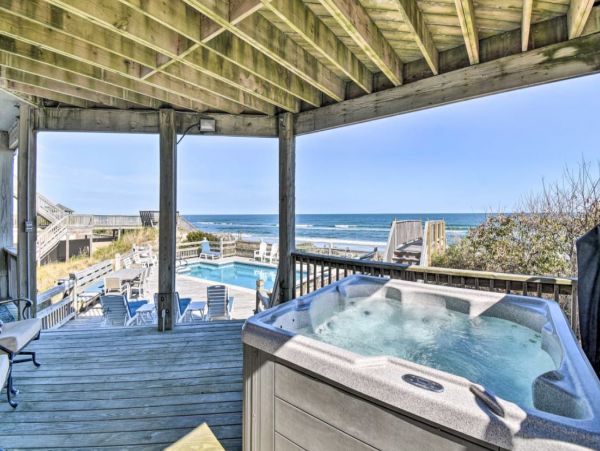 Oceanfront Home in North Carolina with Saltwater Pool