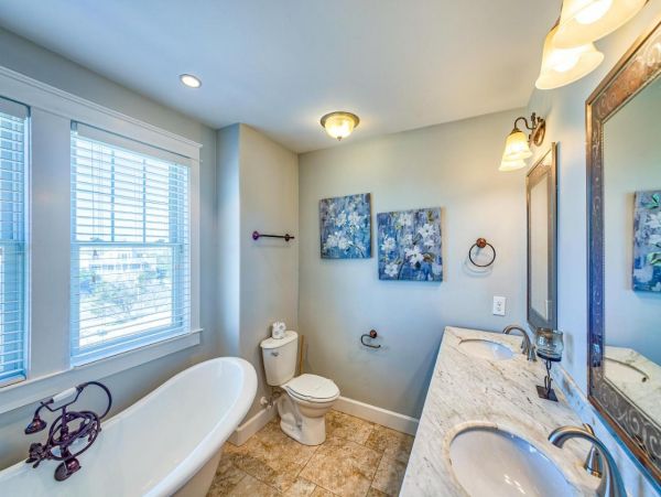 Gorgeous 6 Bedroom Oceanfront Home with Pool & Game Room