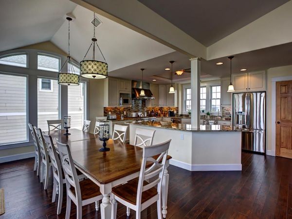 Gorgeous 6 Bedroom Oceanfront Home with Pool & Game Room