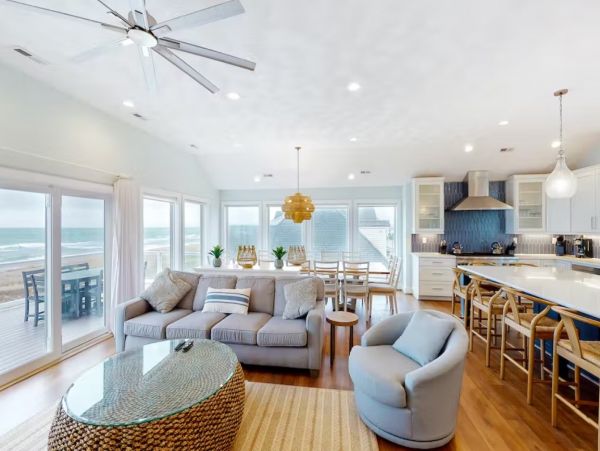 Ocean Front Eight Bedroom Vacation Home in Virginia Beach