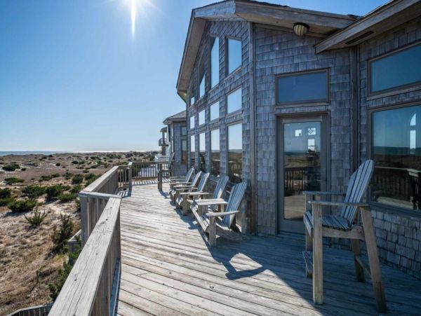 Ocean Front Home with Great Views, Pool, Hot Tub & Theater