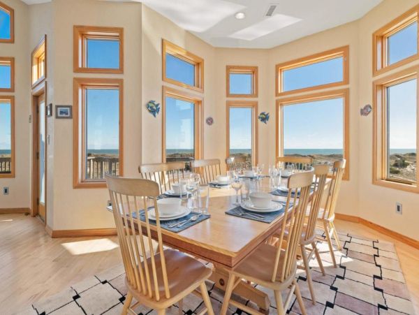 Ocean Front Home with Great Views, Pool, Hot Tub & Theater