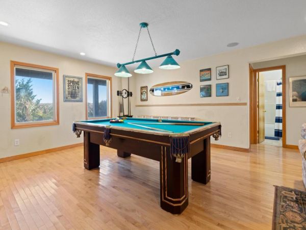 Ocean Front Home with Great Views, Pool, Hot Tub & Theater