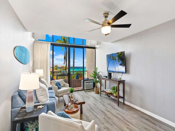 Oceanfront Kahana Vacation Condo Two Bedroom