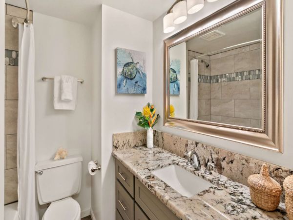 Oceanfront Kahana Vacation Condo Two Bedroom