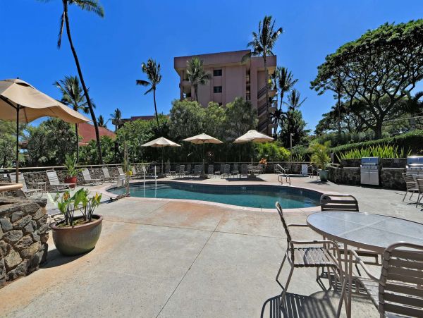Oceanfront Kahana Vacation Condo Two Bedroom