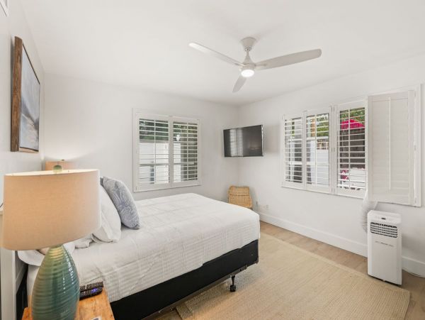 Luxury Lido Key Waterfront Home with Private Pool