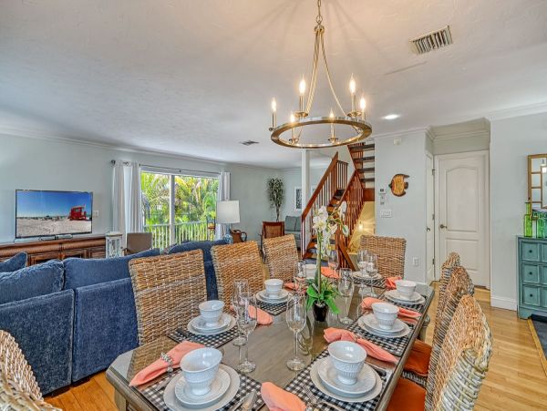 Luxury 4 Bedroom Siesta Key Vacation Home
