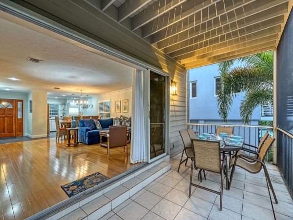Luxury 4 Bedroom Siesta Key Vacation Home