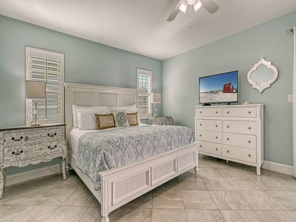 Luxury 4 Bedroom Siesta Key Vacation Home