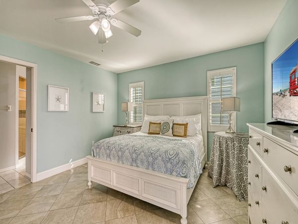 Luxury 4 Bedroom Siesta Key Vacation Home