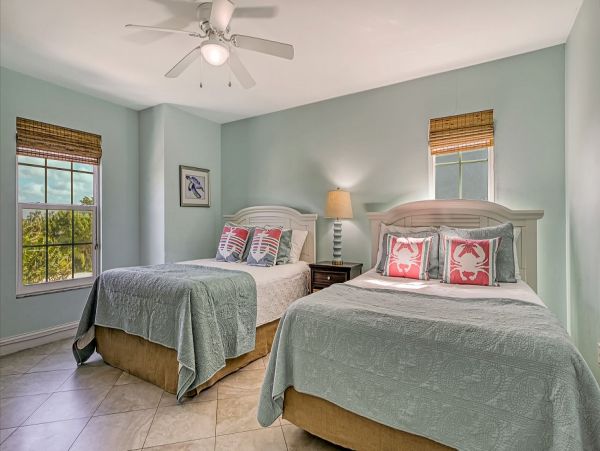 Luxury 4 Bedroom Siesta Key Vacation Home