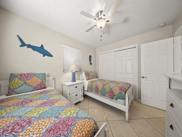 Siesta Key Vacation Home Ten Bedroom Walk to Beach