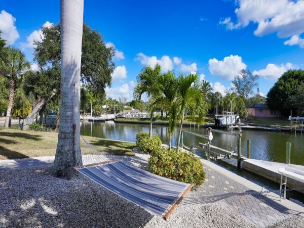 Waterfront Luxury Siesta Key Vacation Home